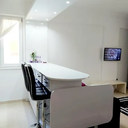 Omim Studio Homes アパート *